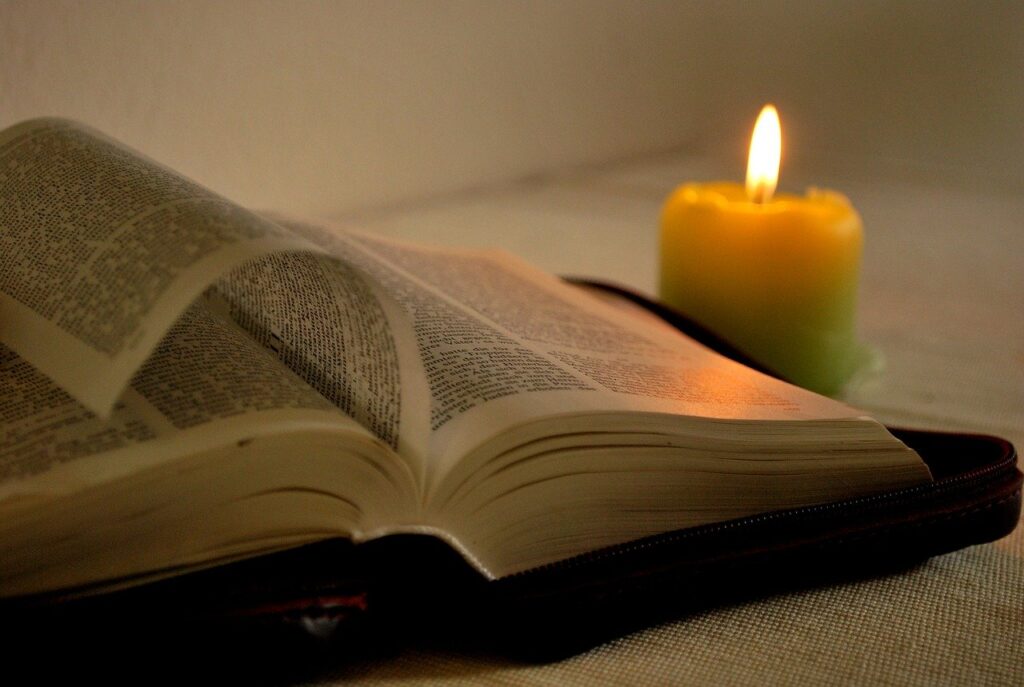 read-book-candle-2890857.jpg